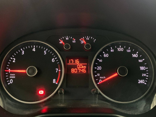 Imagem 8 de 10 de Volkswagen Voyage 1.6 Mi Trendline 8v Flex 4p Manual
