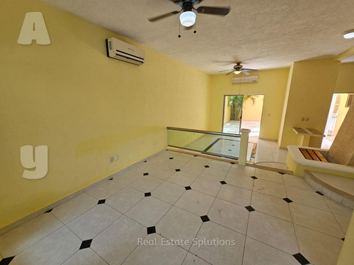 Casa En Renta 3 Recámaras, 2 Niveles, Residencial Las Torres 2, Cancún