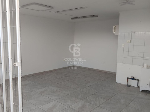 Excelente Local Comercial/bodega En Sector Norte