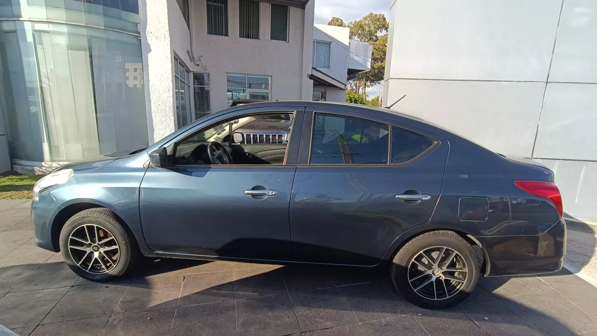 Nissan Versa 2016