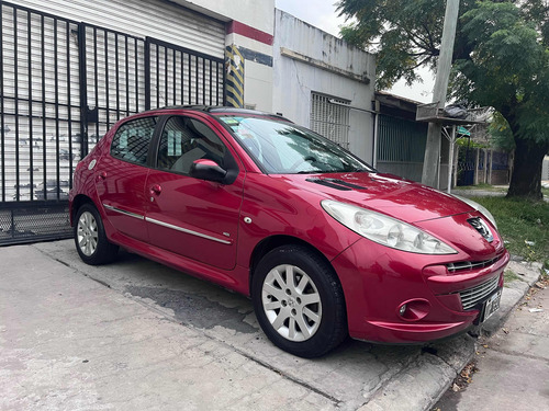 Peugeot 207 1.4 Sedan Feline Hdi 70cv