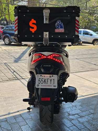 Scooter Kymco 250i, Único Dueño, Factura Original Color Blan
