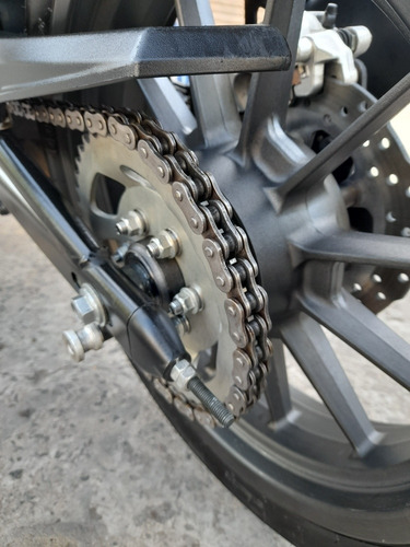 Imagen 10 de 23 de Benelli Tnt25