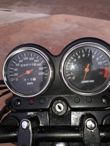 Suzuki Gs500