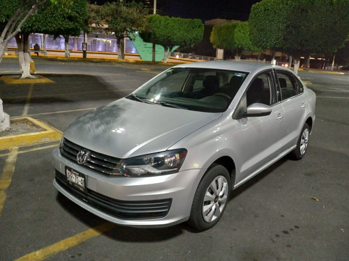 Volkswagen Vento 1.6 Starline At