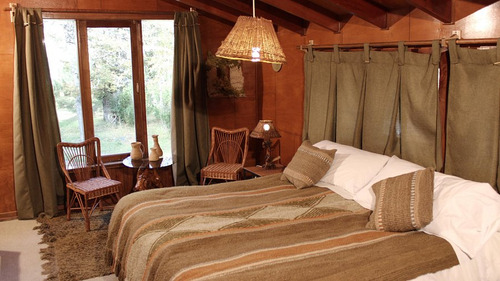 Hotel 4 Estrellas En El Sur De Chile, A 90 Km De Villa Pehuenia, Predio De 10 Hectáreas