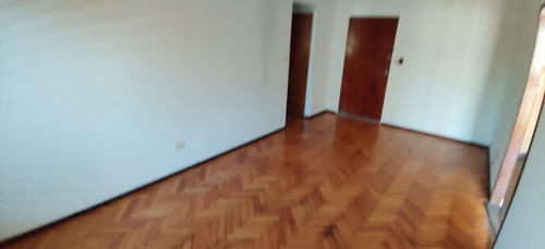 Imagen 5 de 8 de Departamento Amplio 2 Amb. S. Martín Centro