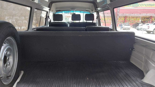 Volkswagen Kombi Passageiros
