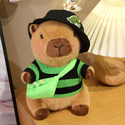 // Peluche A+ For Capibara Con 9 Prendas