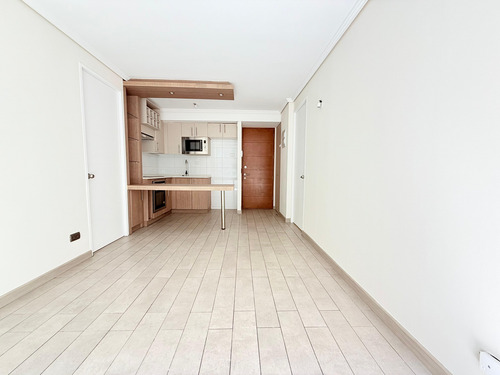 Edificio Av. María Rozas Velásquez (1 Est.) Piso 21