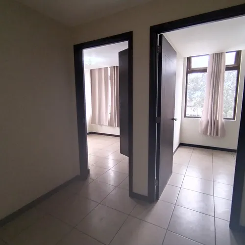 Apartamento En Venta En Céntrico Edificio Zona 9