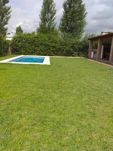 Imagen 4 de 10 de Quinta Casi A Estrenar Pileta Gran Galeria Bello Parque .!!