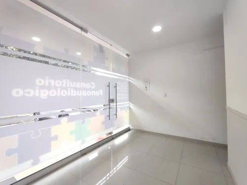 Local En Arriendo En Quinta Oriental. Cod A25554