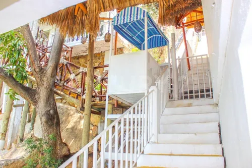 Casa Con Vista Al Mar En Venta En Fraccionamiento Las Playas, Acapulco