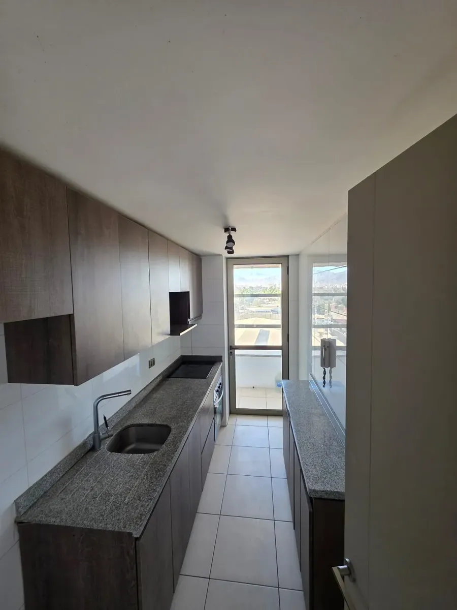 Imagen 3 de 9 de Lindo Y Luminoso Departamento Central En Venta