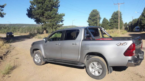 Toyota Hilux 2.8 Cd Srv 177cv 4x4 At 2018