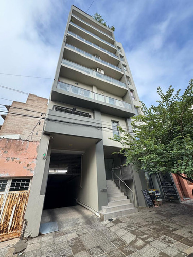 Vendo Departamento 1 Dormitorio, Calle Victoria Y Corrientes.