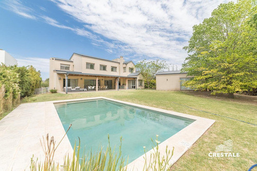 Imagen 3 de 30 de Excelente Casa De 5 Dormitorios En Venta - Rosario Golf Country Club