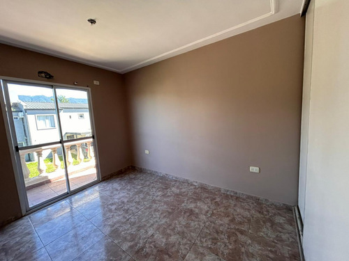 Casa En Ctry Solano Vera