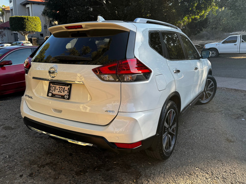 Nissan X-Trail 2.5 Exclusive 3 Row Cvt