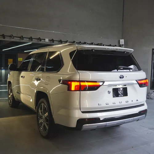 Toyota Sequoia 4WD CAPSTONE
