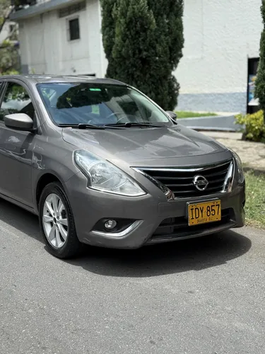 Nissan Versa 1.6 Advance