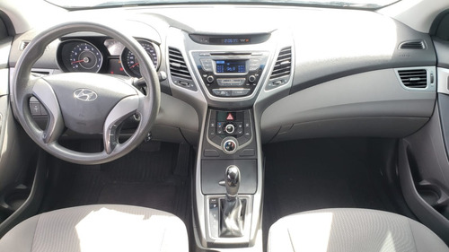 Imagen 2 de 13 de Hyundai Elantra Gls Ta 2015