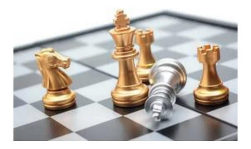Imagem 3 de 6 de Jogo De Xadrez Magnético Dobrável 32cm - Prata E Dourado