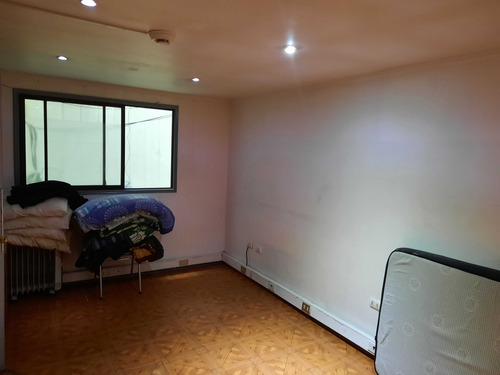 Gran Galpon Con Local Comercial (84811)