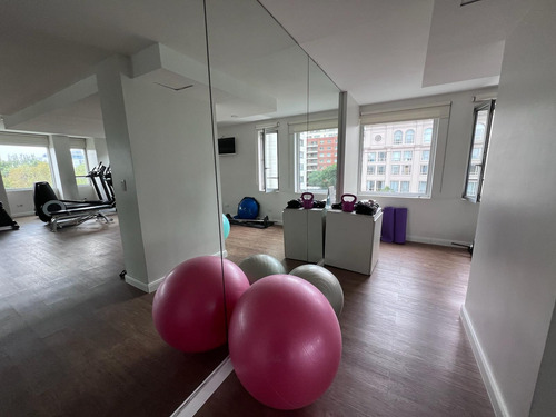 4 Ambientes En Torre Renoir En Alquiler Y Venta Piso 35 -