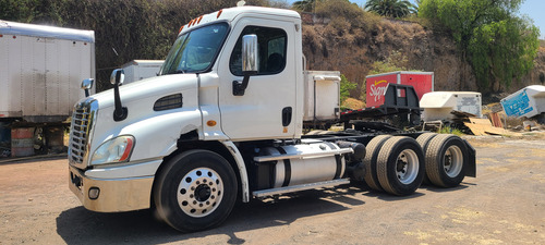 Camion O Tractocamion Day Cab Freigthliner Cascadia