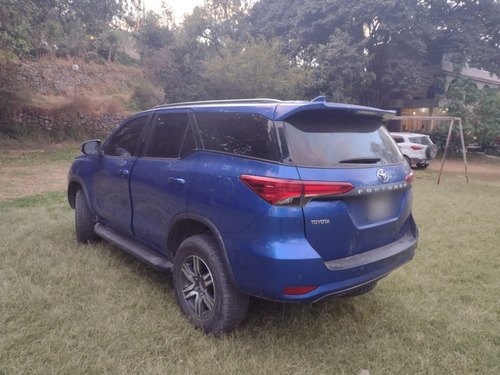 Imagen 4 de 12 de Toyota Fortuner Full 2.7 Mt Año 2019