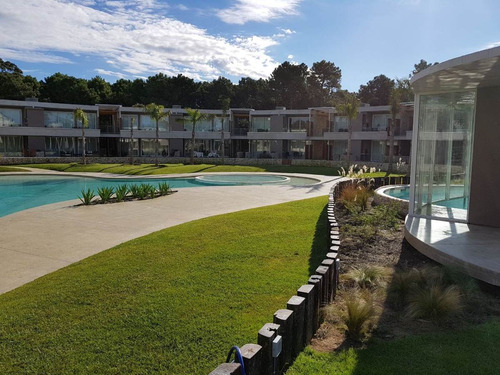 Imagen 3 de 14 de Vendo Departamento En Pinamar 2 Ambientes, Con Dos Cocheras