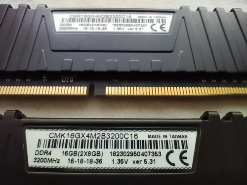 Kit Corsair Lpx 16gb (2 X 8gb) Ddr4 3200 / Villurka Comp (Usado)