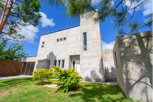 Casa En Barrio  Las Moras  -monte Vera