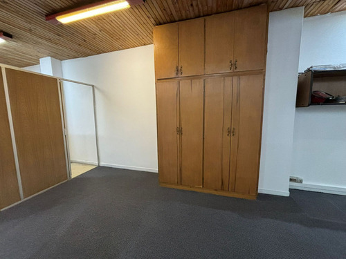 Venta Oficina Ciudad Vieja