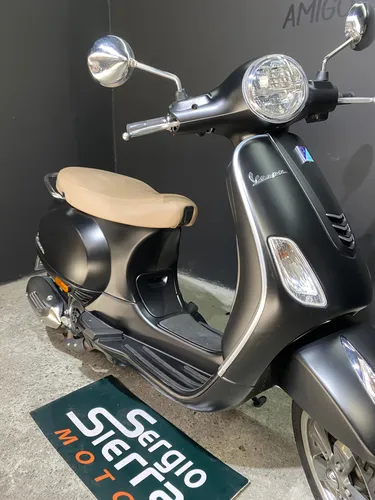 Piaggio Vespa Vxl150 Abs Negra 2023 2.900 Kms