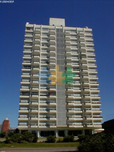 Apartamento En Brava, 2 Dormitorios *- Ref: 2710