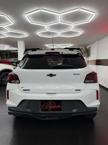 Chevrolet Onix 1.0T Rs Mt