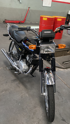 Suzuki Ax100