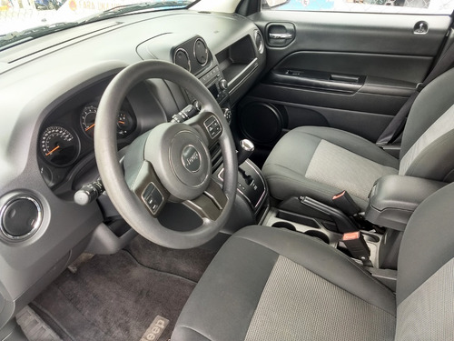 Imagen 10 de 15 de Jeep Patriot Sport 2014