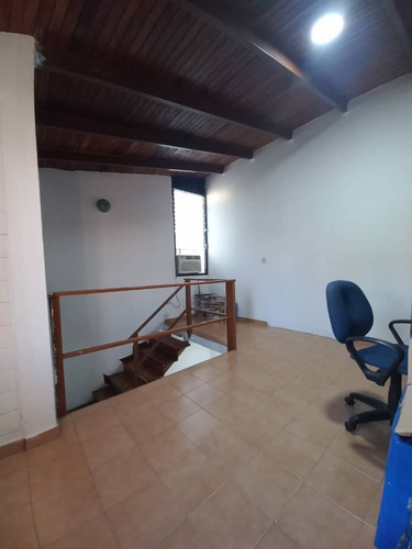 Imagen 12 de 15 de Casa En Venta Urb. La Rosa Conj. Resd. Campo Alegre