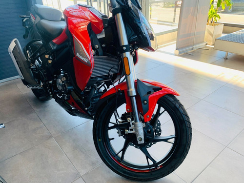 Imagen 7 de 25 de Benelli 180s - No Bajaj Ns200, No Honda Cb 190!