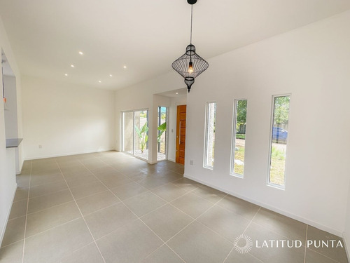 Imagen 7 de 30 de Casa En Piedras Del Chileno - Punta Del Este