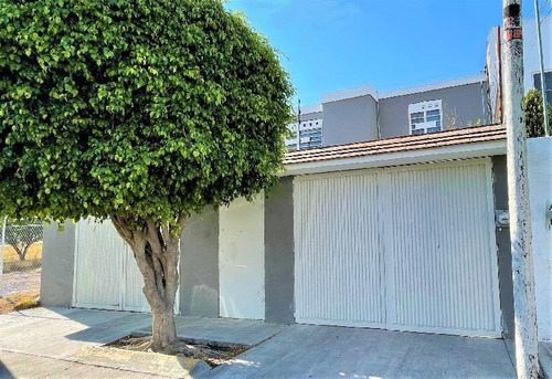 Imagen 1 de 16 de Casa Oficina En Venta Y Renta En Colinas Del Cimatario 3a Sección, Querétaro