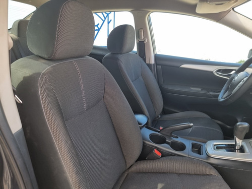 Imagen 12 de 15 de Nissan Sentra 2016 1.8 Advance At