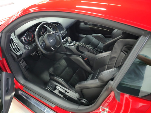 Audi R8 5.2l V10 Quattro R-tronic At