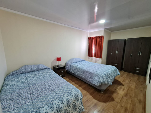 Hostal Con Restaurant Nuevo, Av. Grecia 8hab. 8b.