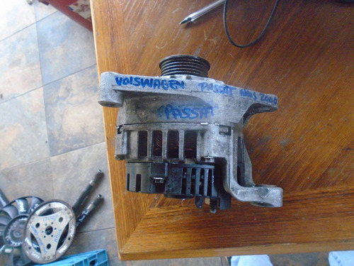 Vendo Alternador De Volkswagen Passat Año 2000