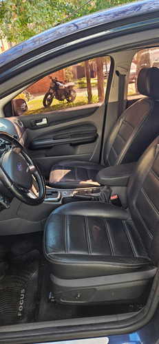 Ford Focus Ghia 2.0 Automático Full